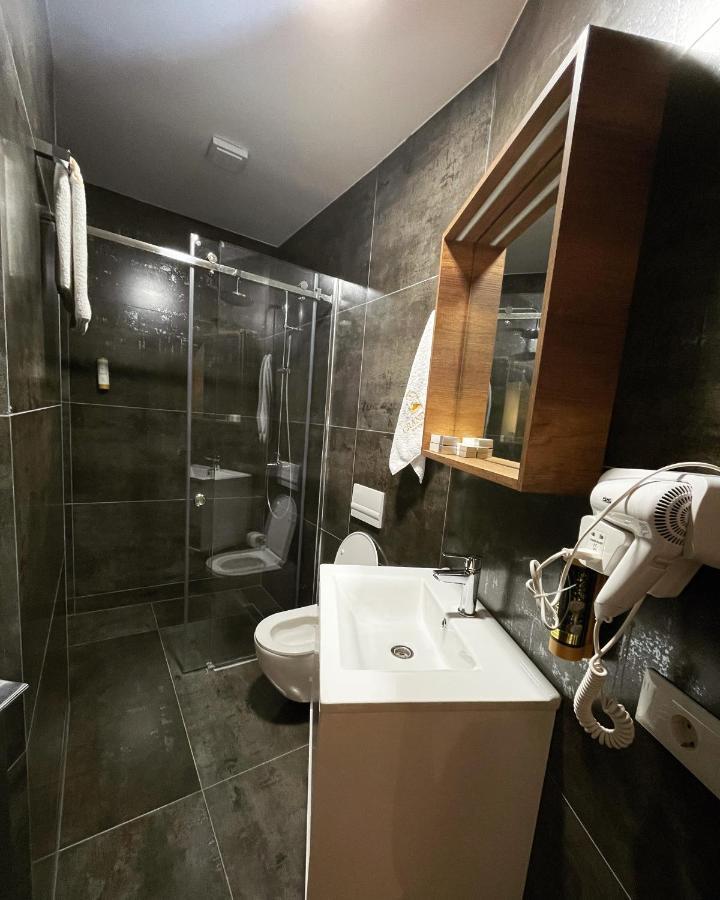 Grand Jnk Boutique Hotel Kukes 외부 사진
