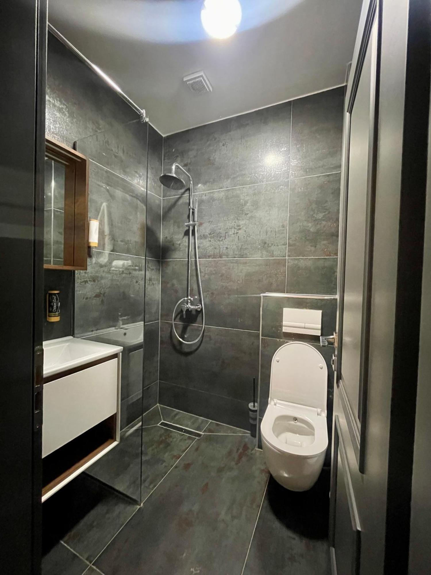 Grand Jnk Boutique Hotel Kukes 외부 사진