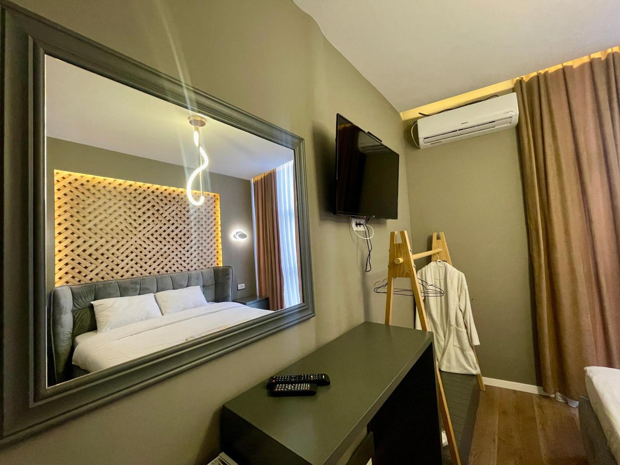 Grand Jnk Boutique Hotel Kukes 외부 사진